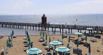 Holiday apartment with balcony, air conditioning and internet