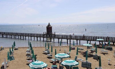 Holiday apartment with balcony, air conditioning and internet