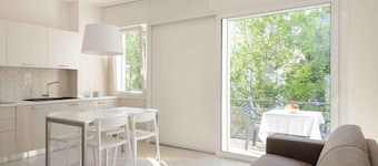 Holiday apartment mit Klimaanlage und Balkon