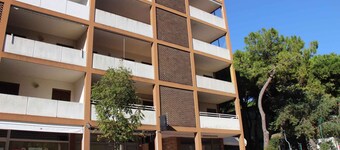 Holiday apartment with balcony and air conditioning