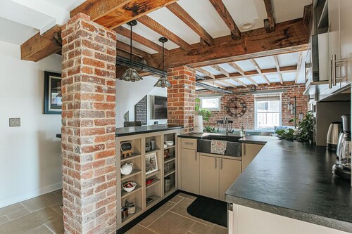 The Hideaway Suite: Sauna & Lux Amenities