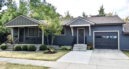 Great location! A short walk to MSU and downtown!!!