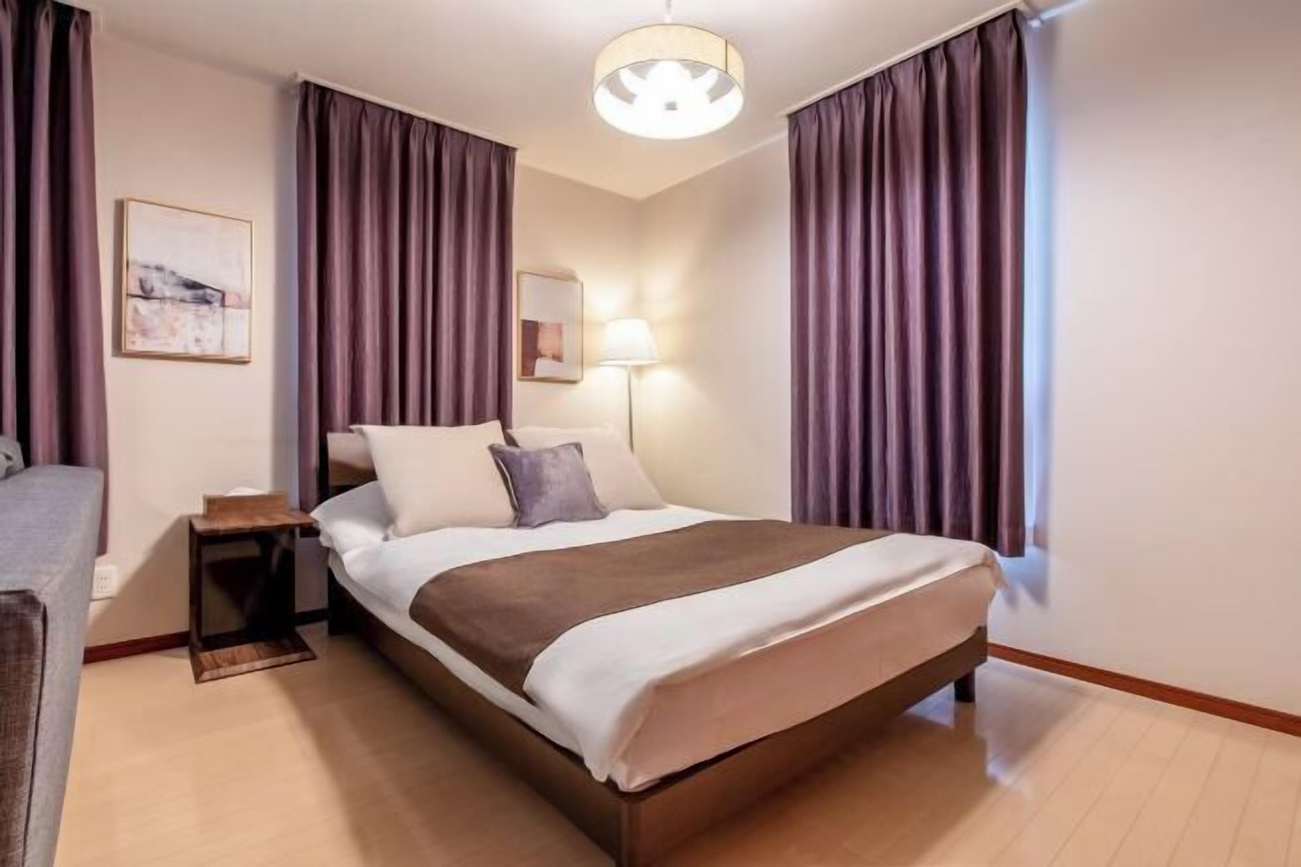 Iron/ironing board, free WiFi