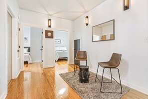 5 chambres, fer et planche à repasser, Wi-Fi gratuit, draps fournis