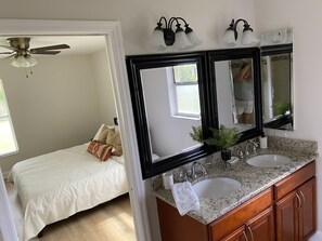 3 soverom, wi-fi (inkludert) og sengetøy