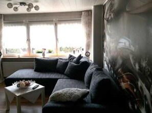 Imagen sin descripción, 3 de 10, botón