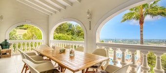 Villa "6 pers villa golf resort La Sella" with pool & Wi-Fi
