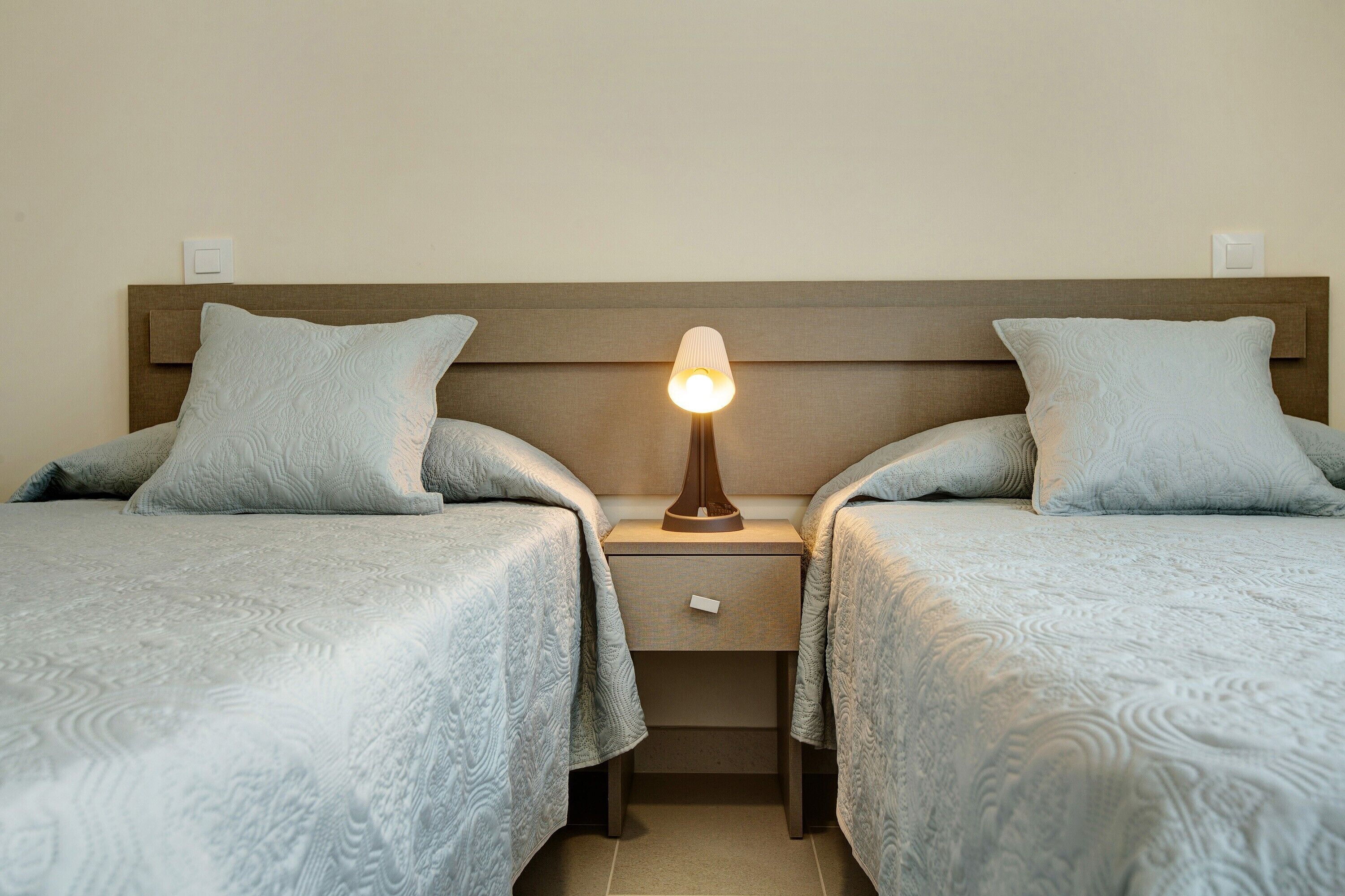 3 sovrum, strykjärn/strykbräda, gratis wi-fi och sängkläder