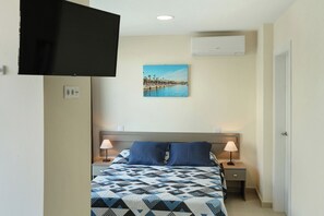1 Schlafzimmer, Bügeleisen/Bügelbrett, kostenloses WLAN, Bettwäsche