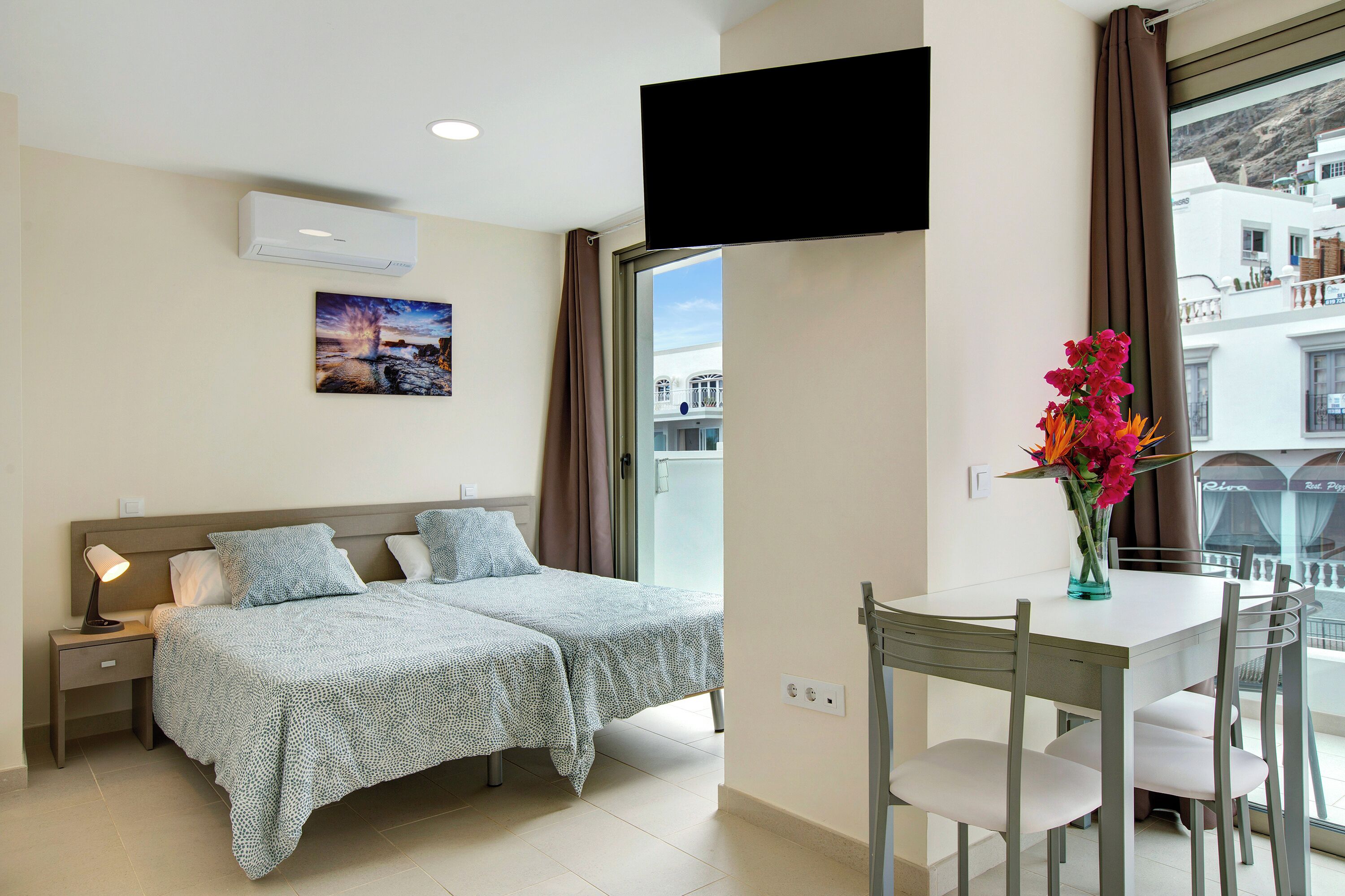 1 dormitorio, tabla de planchar con plancha, wifi gratis y ropa de cama