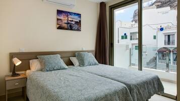 1 chambre, fer et planche à repasser, Wi-Fi gratuit, draps fournis