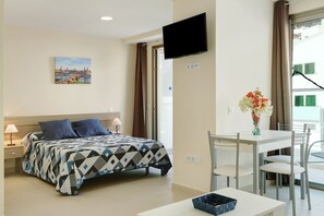 1 bedroom, iron/ironing board, free WiFi, bed sheets