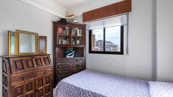 3 sovrum, strykjärn/strykbräda, gratis wi-fi och sängkläder