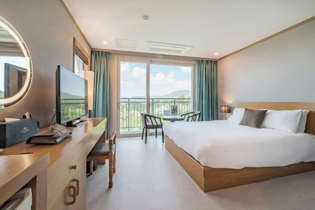 2 bedrooms, free WiFi