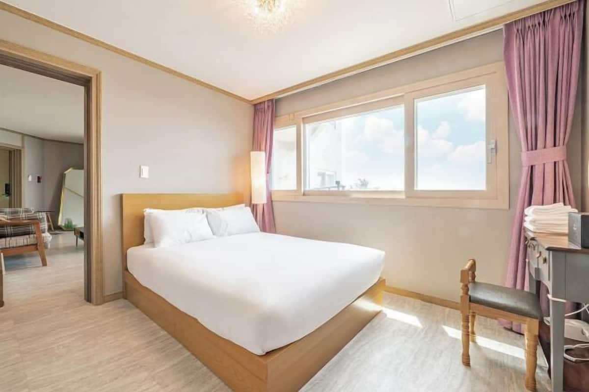 2 bedrooms, free WiFi