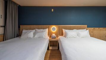 Quadruple Room | Free WiFi, bed sheets