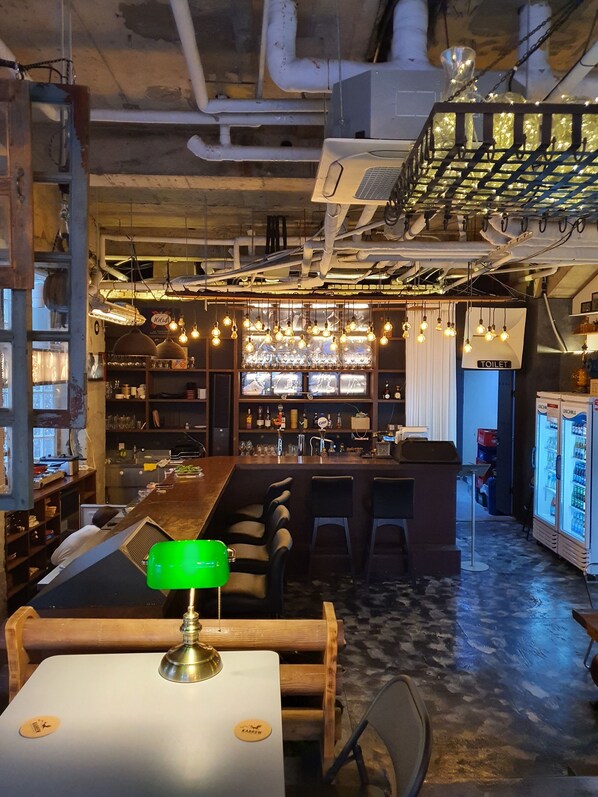 Bar (on property) - New Jeju Hotel (Jeju City)
