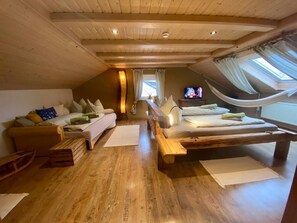 2 bedrooms, iron/ironing board, free WiFi, bed sheets - Vacation apartment on the Danube - NaturPur - with PanoramaSauna Donaugarten (optional) (Donauwörth)