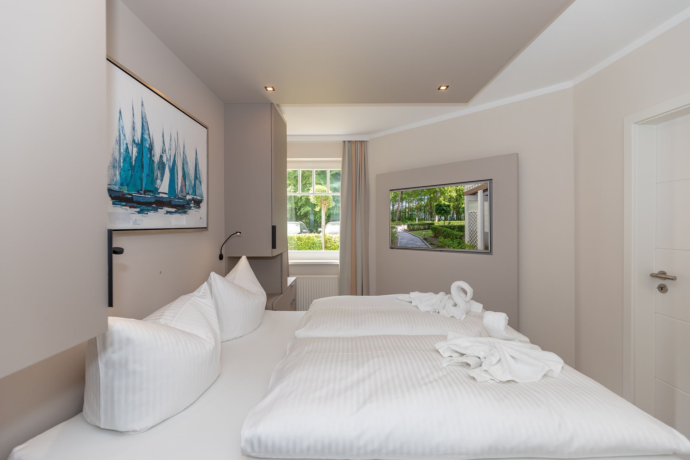 2 bedrooms, in-room safe, WiFi, bed sheets