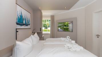 2 bedrooms, in-room safe, WiFi, bed sheets