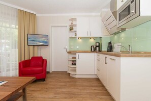 Fridge, microwave, oven, dishwasher