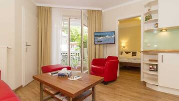 2 bedrooms, in-room safe, WiFi, bed sheets