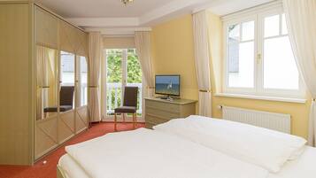 2 bedrooms, in-room safe, WiFi, bed sheets
