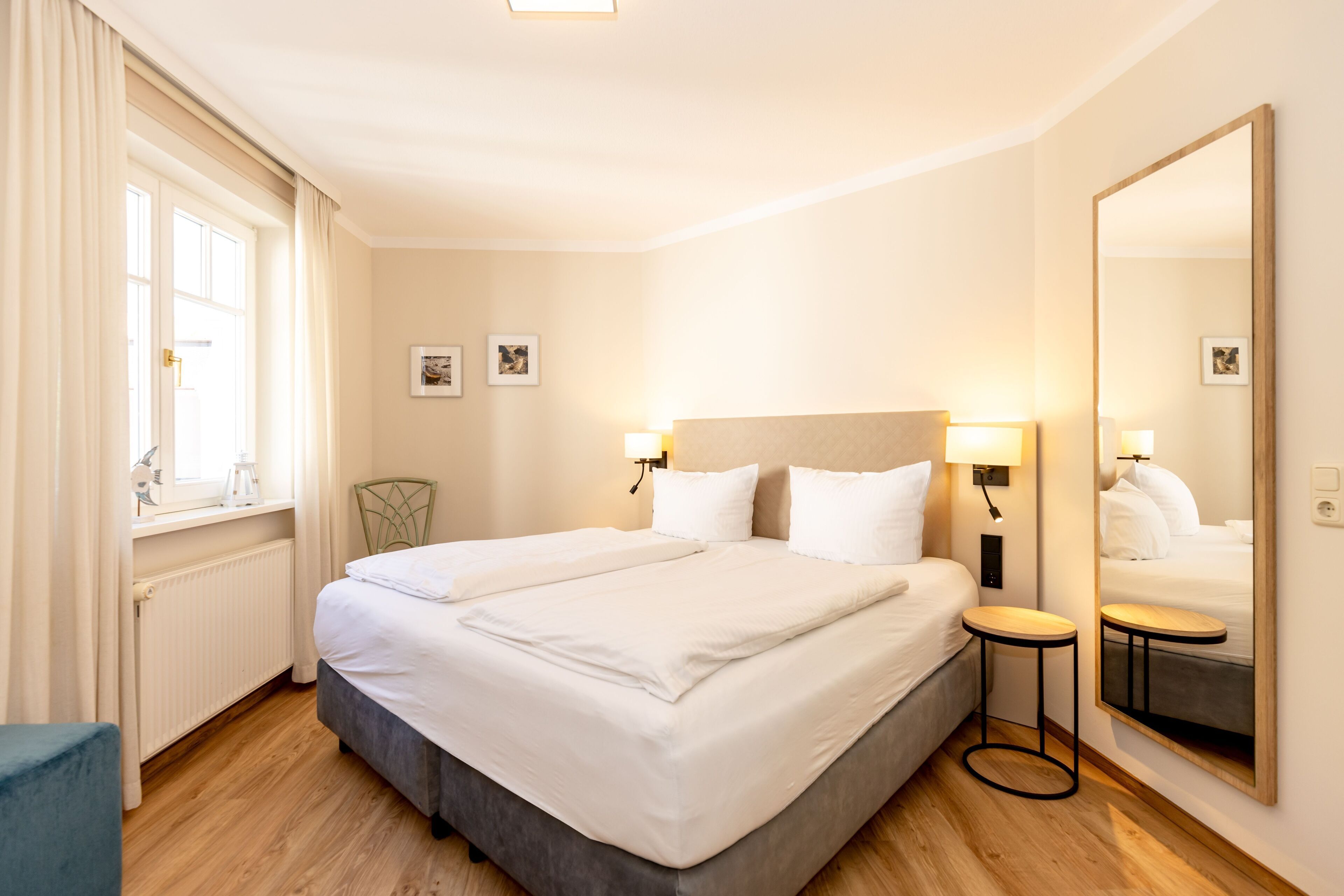 2 bedrooms, in-room safe, WiFi, bed sheets