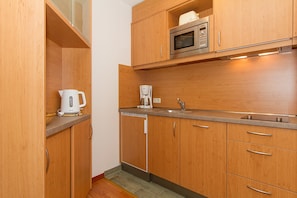 Fridge, microwave, dishwasher, coffee/tea maker
