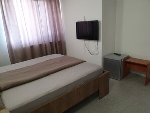 1 bedroom, iron/ironing board, free WiFi