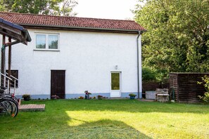 Unclassified image, 2 of 13, button