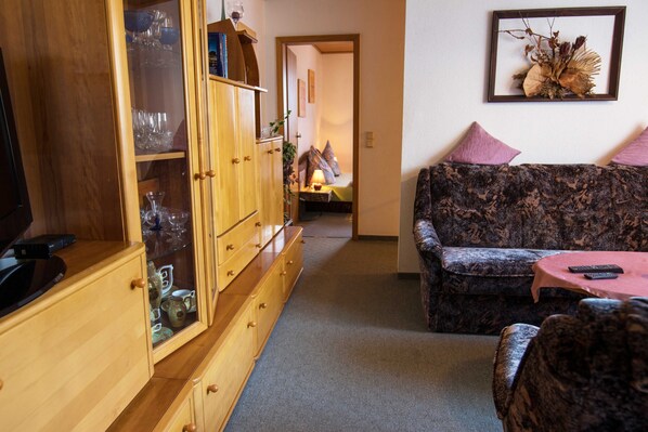 Unclassified image, 1 of 13, button