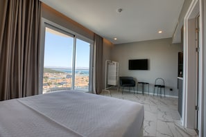 Studio Supérieur, salle de bains privée, vue mer | Literie de qualité supérieure, minibar, chambres insonorisées