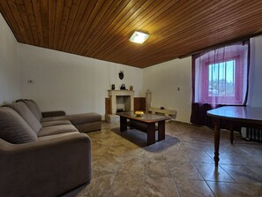 TV - House 2120/39566 (Istria - Krnica), 3000m from the beach (Krnica)