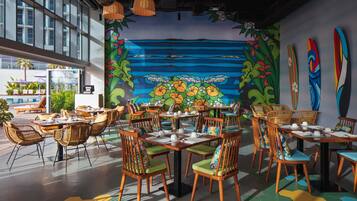 5 Restaurants; Frühstück, Mittagessen und Abendessen werden serviert
