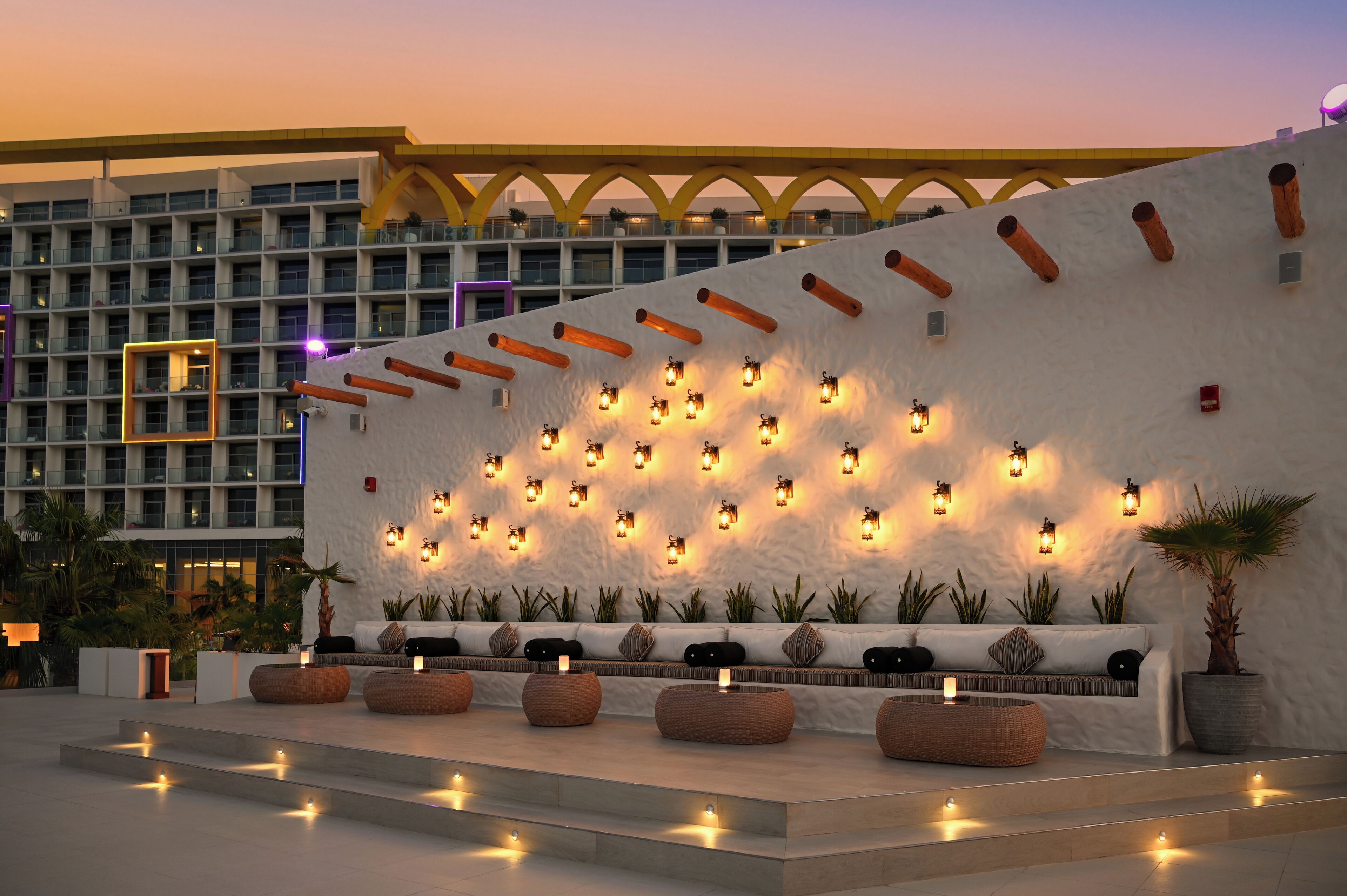 3 bars/lounges, poolside bar, beach bar