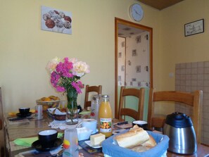 تناول الطعام