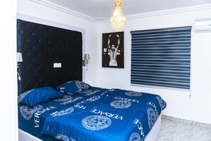 2 bedrooms, iron/ironing board, free WiFi