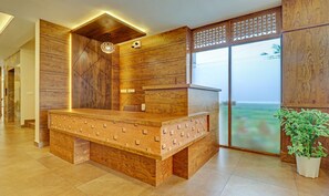 Reception - Treebo Golden Terminal, Kochi Airport (Aluva)