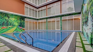 Outdoor pool - Treebo Golden Terminal, Kochi Airport (Aluva)