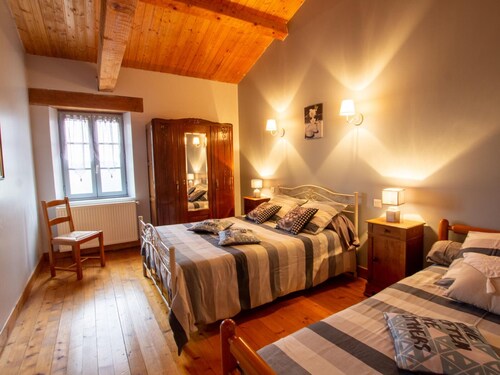 Charming house in Monpazier with Wifi and private parking