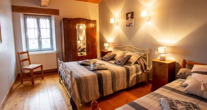 Charming house in Monpazier with Wifi and private parking