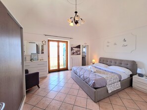 2 多间卧室、熨斗/熨衣板、旅行婴儿床、免费 WiFi