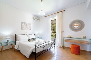 5 Schlafzimmer, Bügeleisen/Bügelbrett, Reisekinderbett, kostenloses WLAN