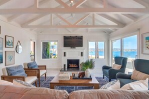 スマートテレビ