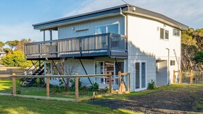 Exterior - Seanic at Smiths close to YCW beach. (Smiths Beach)