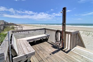 Property grounds - Experience oceanfront luxury in this charming 4-bedroom home in Topsail Beach! (Topsail Beach)