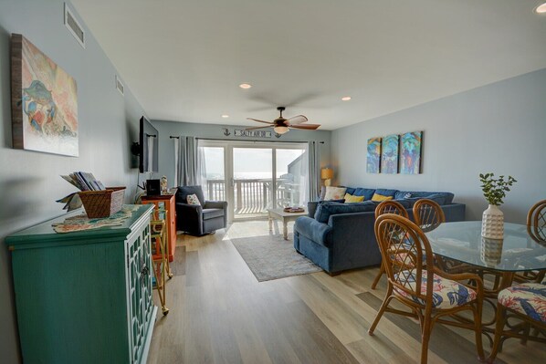 Smart-tv, dvd-spelare och böcker