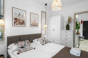 1 chambre, fer et planche à repasser, Wi-Fi, draps fournis
