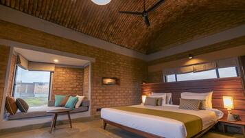 Deluxe Cottage | 1 bedroom, premium bedding, desk, laptop workspace